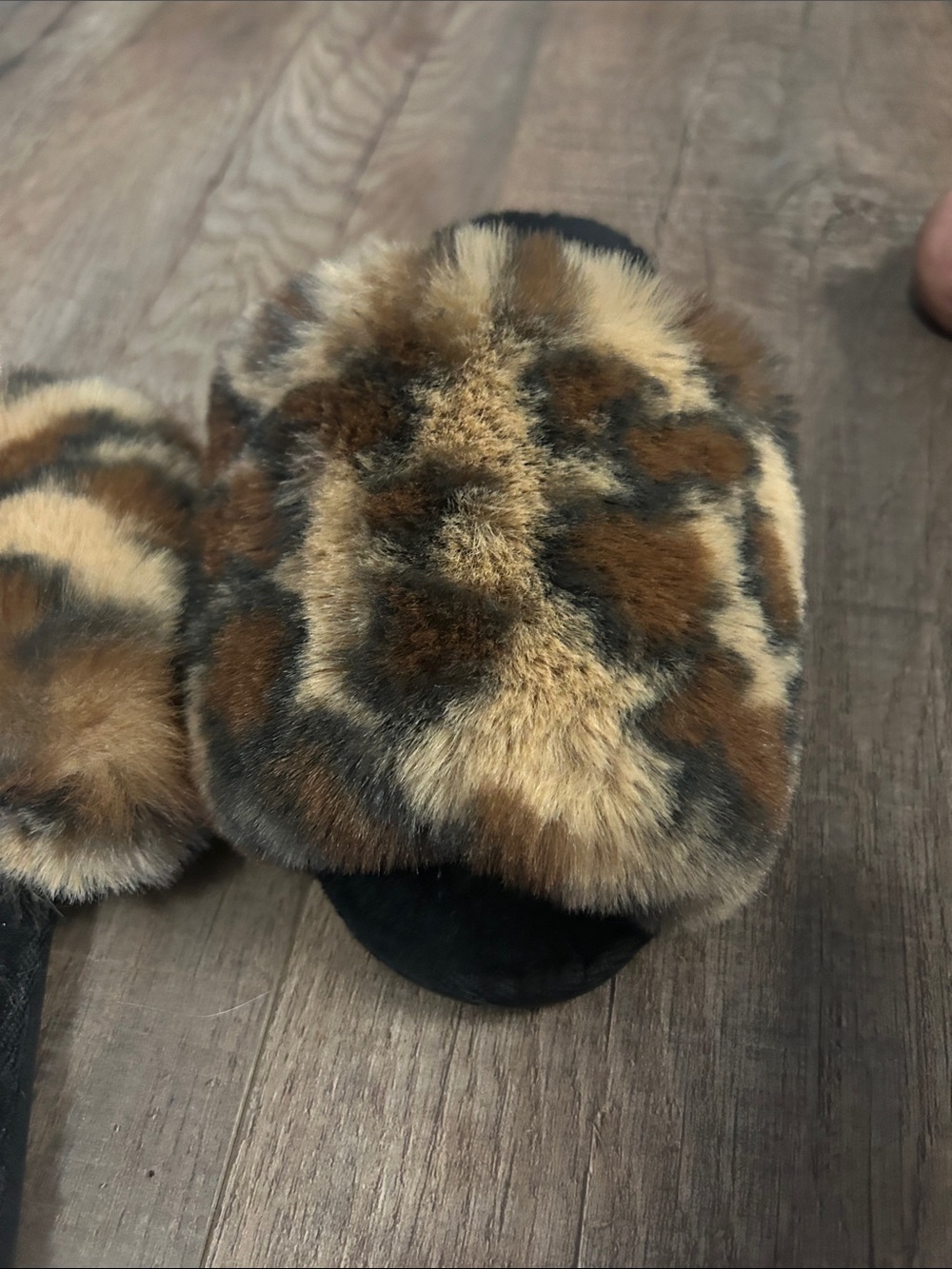 Open toe slippers - Picture 2 of 3